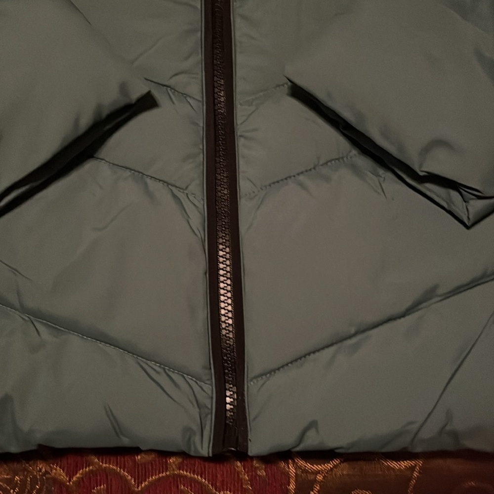 Hunter Packable Puffer Full Zip Coat - Picture 5 of 10